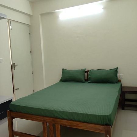Hobiz Serviced Apartments Chalakuzhy Nr Medical College Trivandrum Thiruvananthapuram Eksteriør bilde